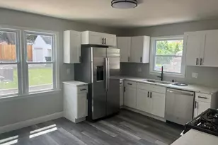 1203 S 87th St, West Allis, WI 53214 - Photo 3