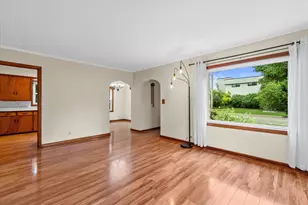 337 N 110th St, Wauwatosa, WI 53226 - Photo 9