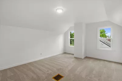 337 N 110th St, Wauwatosa, WI 53226 - Photo 17