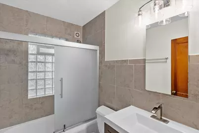 337 N 110th St, Wauwatosa, WI 53226 - Photo 13