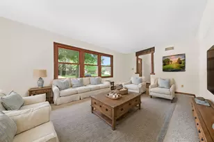 W169N10432 Pheasant Run, Germantown, WI 53022 - Photo 9