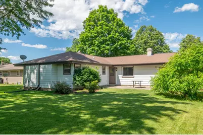 W169N10432  Pheasant Run, Germantown, WI 53022 - Photo 5