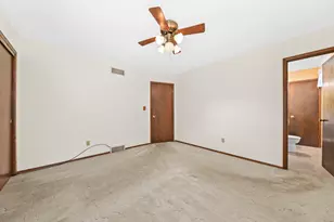 W169N10432 Pheasant Run, Germantown, WI 53022 - Photo 33