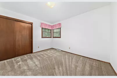 W169N10432  Pheasant Run, Germantown, WI 53022 - Photo 29