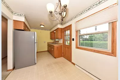 N79W16119  Community Dr, Menomonee Falls, WI 53051 - Photo 11