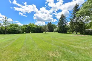 N79W16119 Community Dr, Menomonee Falls, WI 53051 - Photo 23