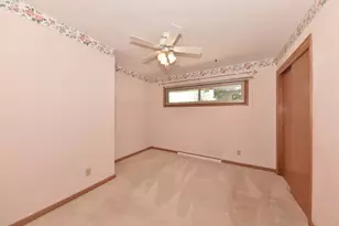N79W16119 Community Dr, Menomonee Falls, WI 53051 - Photo 17