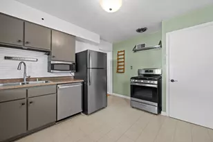 3357 N 90th St, Milwaukee, WI 53222 - Photo 9