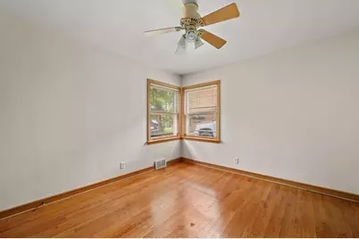 3366 S 35th St, Milwaukee, WI 53215 - Photo 11