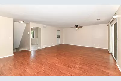 5843  Cambridge Cir #8, Racine, WI 53406 - Photo 5