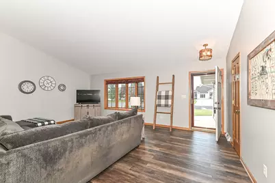 164  Mill Ave, Racine, WI 53182 - Photo 5