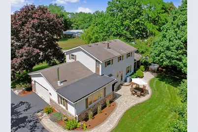 W158N5528  Lavender Lilac Ln, Menomonee Falls, WI 53051 - Photo 3