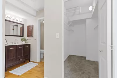 270 E Highland Ave #113, Milwaukee, WI 53202 - Photo 9