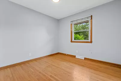 W136N8704  Esquire Rd, Menomonee Falls, WI 53051 - Photo 21