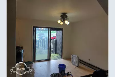 5278  Somerset Ln, Greenfield, WI 53221 - Photo 3