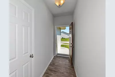 2901  Guinness Dr, Janesville, WI 53546 - Photo 13