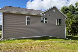 269 Cardinal Dr, Sullivan, WI 53178 - Photo 19
