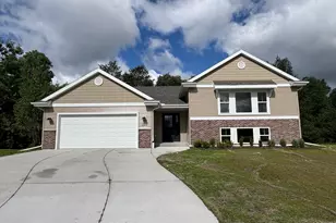 269 Cardinal Dr, Sullivan, WI 53178 - Photo 1