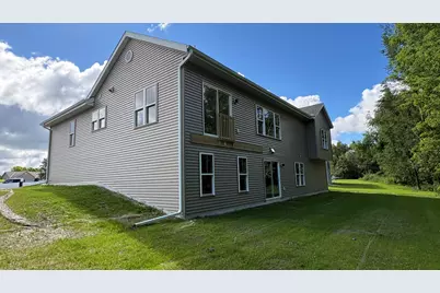 269  Cardinal Dr, Sullivan, WI 53178 - Photo 17