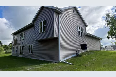 269  Cardinal Dr, Sullivan, WI 53178 - Photo 7