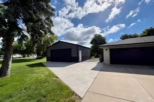 7410 S 68th St, Franklin, WI 53132 - Photo 3