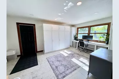 7410 S 68th St, Franklin, WI 53132 - Photo 13