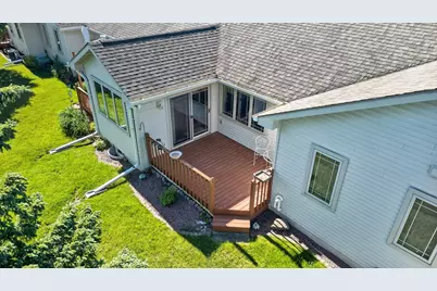 4224  Kirkwood Ct, Sheboygan, WI 53081 - Photo 15
