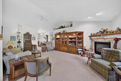 4224  Kirkwood Ct, Sheboygan, WI 53081 - Photo 3