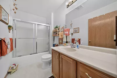 4224  Kirkwood Ct, Sheboygan, WI 53081 - Photo 11