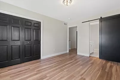 3662 S 32nd St, Greenfield, WI 53221 - Photo 21