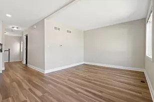 3662 S 32nd St, Greenfield, WI 53221 - Photo 19