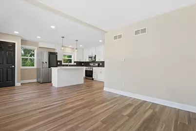 3662 S 32nd St, Greenfield, WI 53221 - Photo 17