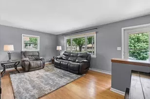 3225 S 80th St, Milwaukee, WI 53219 - Photo 9