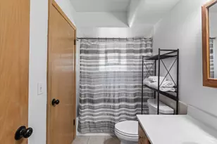 3225 S 80th St, Milwaukee, WI 53219 - Photo 19