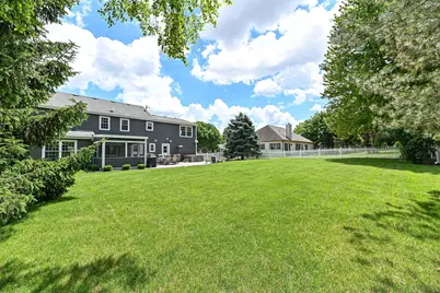 369  Indian Bend Rd, Burlington, WI 53105 - Photo 5