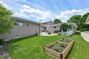 924 S 124th St, West Allis, WI 53214 - Photo 33