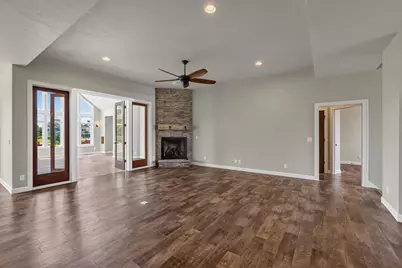 5209  Notre Dame Dr, Omro, WI 54963 - Photo 7