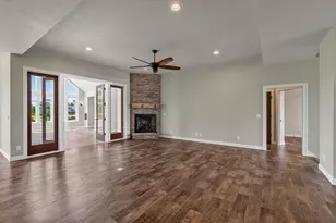 5209 Notre Dame Dr, Omro, WI 54963 - Photo 7