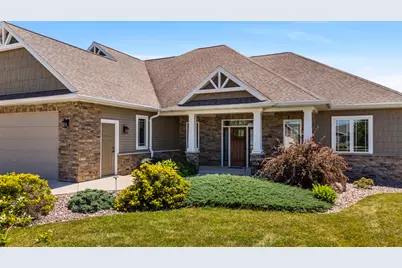 5209  Notre Dame Dr, Omro, WI 54963 - Photo 1