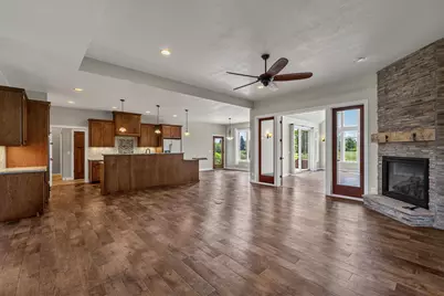 5209  Notre Dame Dr, Omro, WI 54963 - Photo 5