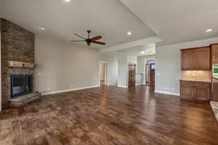 5209 Notre Dame Dr, Omro, WI 54963 - Photo 9