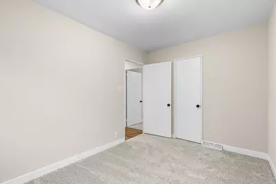 625  Pleasant Dr, West Bend, WI 53095 - Photo 15