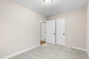 625 Pleasant Dr, West Bend, WI 53095 - Photo 15
