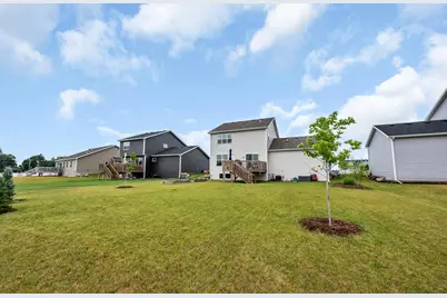 758  Burr Oak Ct, Oconomowoc, WI 53066 - Photo 33