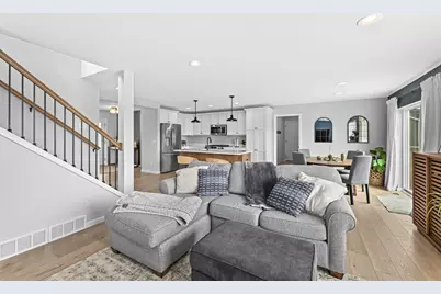 758  Burr Oak Ct, Oconomowoc, WI 53066 - Photo 15