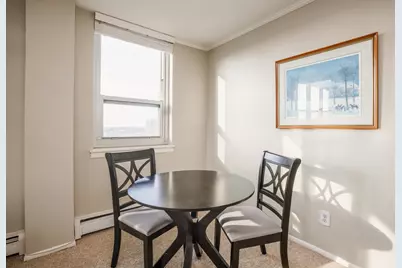 1707 N Prospect Ave #11B, Milwaukee, WI 53202 - Photo 9