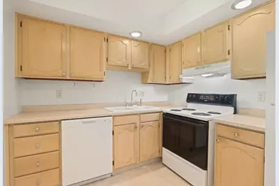 1305 W Main St #208, Lake Geneva, WI 53147 - Photo 15
