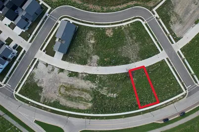 9463 E Lake Vista Pkwy #4003, Oak Creek, WI 53154 - Photo 1