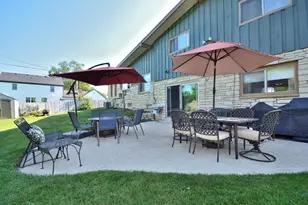 8755 N Pelham Pkwy, Bayside, WI 53217 - Photo 37