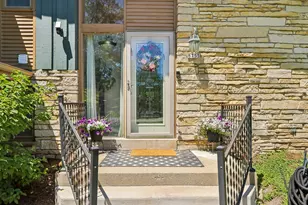 8755 N Pelham Pkwy, Bayside, WI 53217 - Photo 35